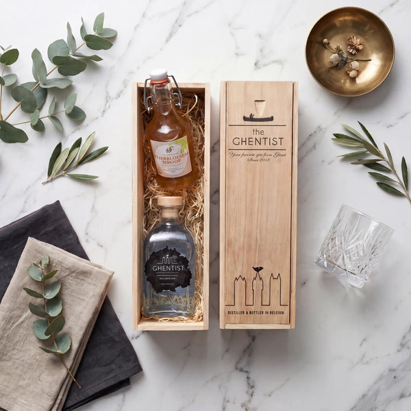 Cadeau Box Ghentist Blossom — houten kist met The Ghentist gin en vlierbloesemsiroop