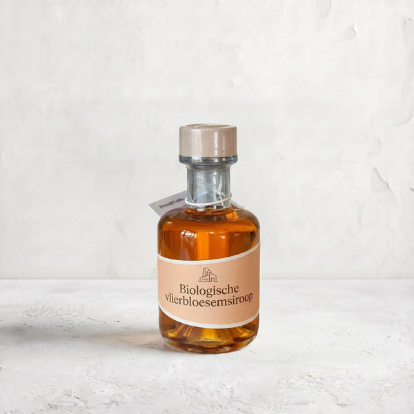 Biologische vlierbloesemsiroop van The Ghentist — fles